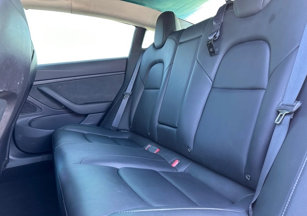 Tesla Model 3 cena 130000 przebieg: 70482, rok produkcji 2019 z Barczewo małe 172